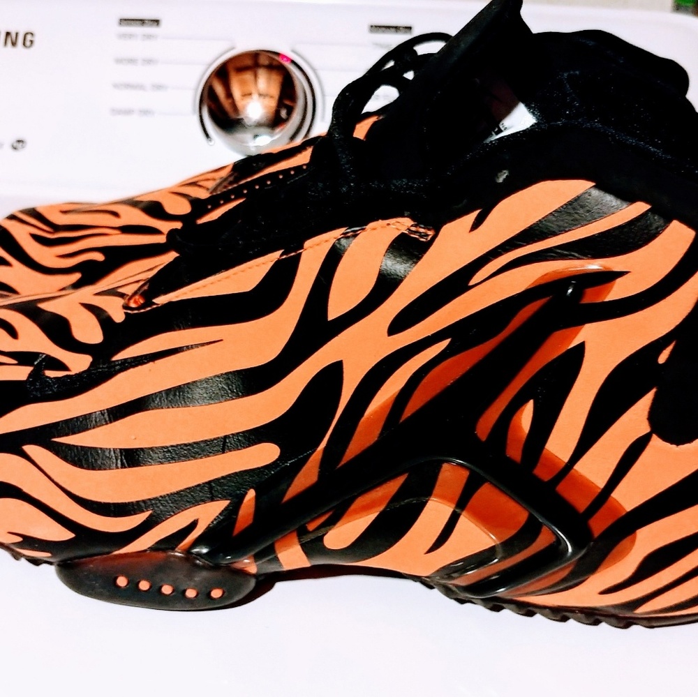Nike ZoomAir Hyper Flight